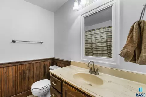 409 E 7th St, Crooks, SD 57020 photo 34