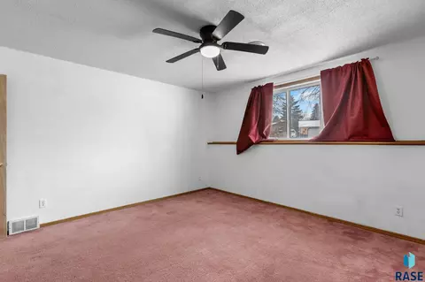 409 E 7th St, Crooks, SD 57020 photo 55