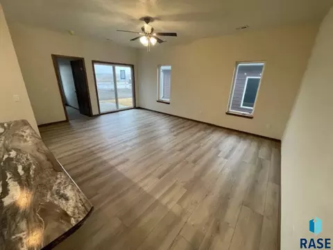 3602 S Heather Ave, Sioux Falls, SD 57106 photo 4