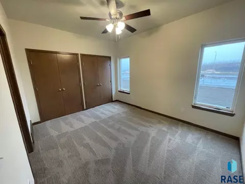 3602 S Heather Ave, Sioux Falls, SD 57106 photo 5
