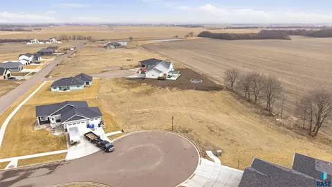 200 Reese Cir, Crooks, SD 57020