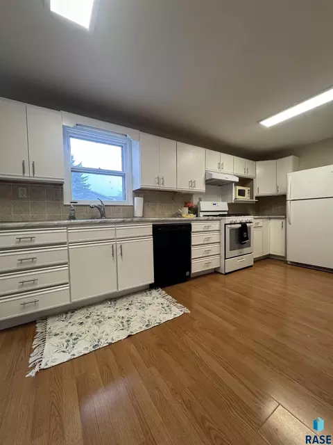 Kitchen - 813 E Center St, Madison, SD 57042 photo 5 of 8