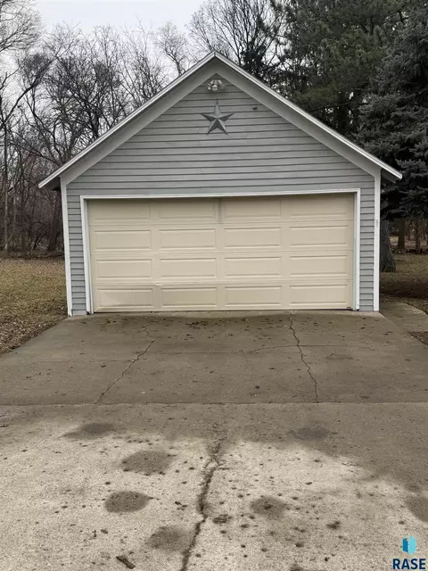 Other - 813 E Center St, Madison, SD 57042 photo 4 of 17