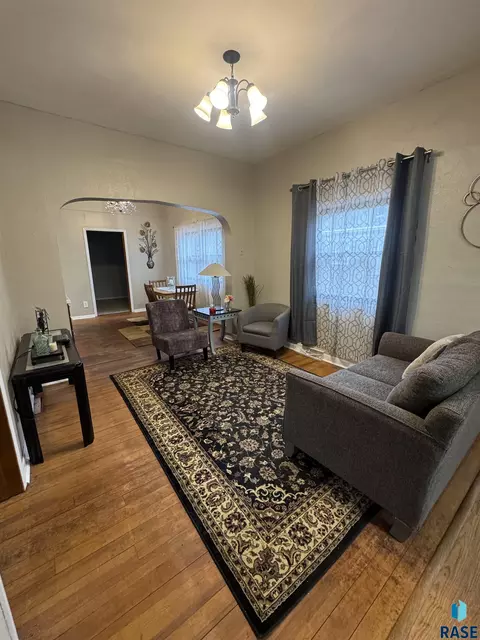 Living - 813 E Center St, Madison, SD 57042 photo 2 of 5