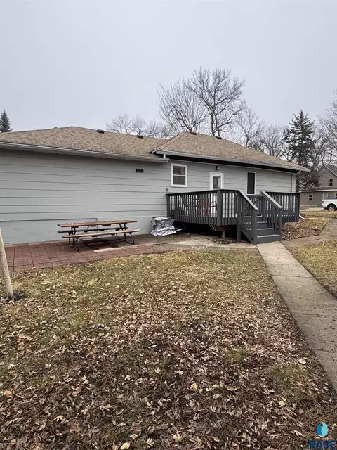 Exterior - 813 E Center St, Madison, SD 57042 photo 4 of 4