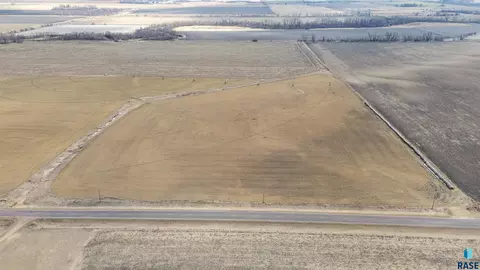463 Rd Ave, Centerville, SD 57014 photo 3