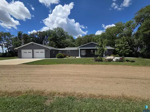 46845 238 St, Colman, SD 57017