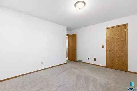 Bedroom - 5008 E Centennial Ln, Sioux Falls, SD 57110 photo 13 of 15