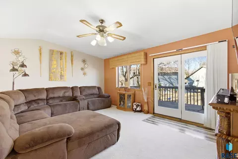 Living - 5008 E Centennial Ln, Sioux Falls, SD 57110 photo 2 of 3