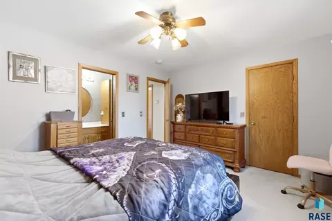 Bedroom - 5008 E Centennial Ln, Sioux Falls, SD 57110 photo 3 of 15