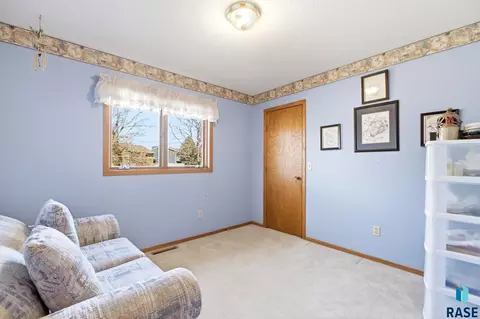 Bedroom - 5008 E Centennial Ln, Sioux Falls, SD 57110 photo 5 of 15