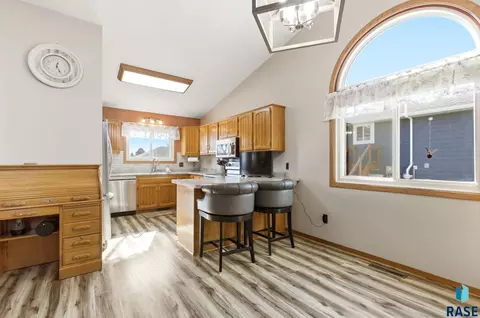 Kitchen - 5008 E Centennial Ln, Sioux Falls, SD 57110 photo 1 of 6