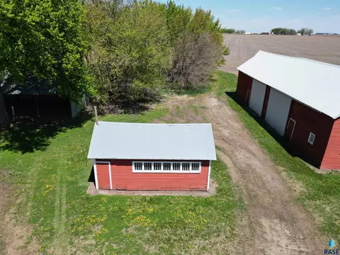Other - 1665 31st St, Ellsworth, MN 56129 photo 2 of 12