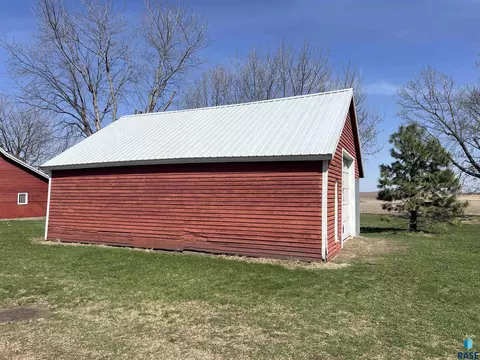 Other - 1665 31st St, Ellsworth, MN 56129 photo 5 of 12