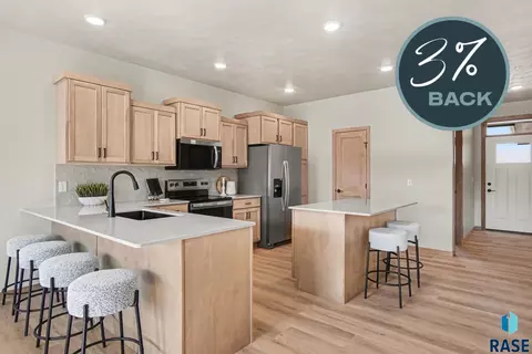 9213 W 43rd St, Sioux Falls, SD 57106