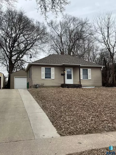 1816 S Euclid Ave, Sioux Falls, SD 57105
