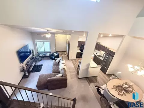Living - 115 E Ivy Rd, Tea, SD 57064 photo 2 of 2