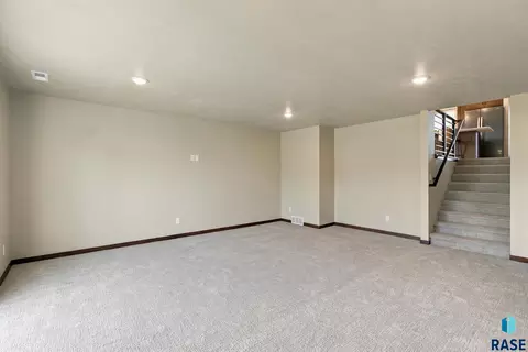 Living - 6808 E Gallant Cir, Sioux Falls, SD 57108 photo 5 of 5