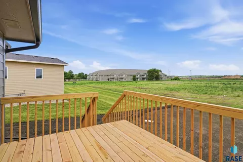 Exterior - 1212 W Rivulet St, Brandon, SD 57005 photo 4 of 4