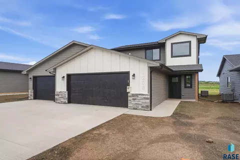 1208 W Rivulet St, Brandon, SD 57005