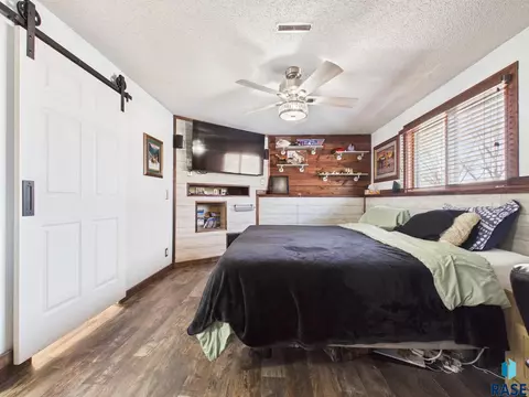 213 W Spruce St, Brandon, SD 57005 photo 15