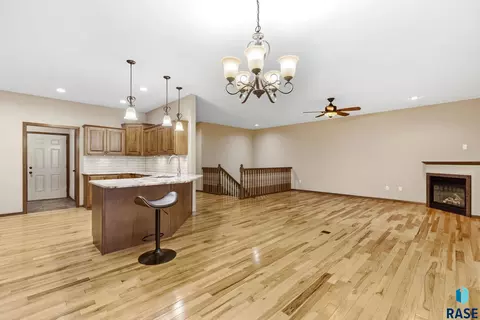 Living - 4505 E Kearney Pl, Sioux Falls, SD 57110 photo 5 of 7