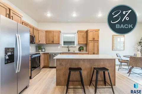 5513 S Mumford Ave, Sioux Falls, SD 57108