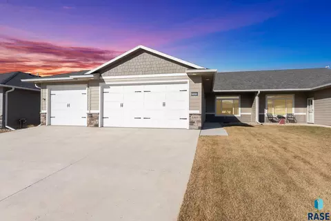 5303 S Mumford Ave, Sioux Falls, SD 57108