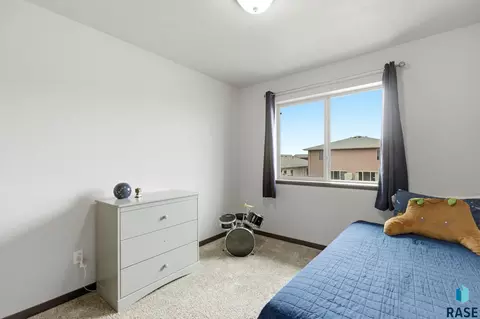 Bedroom - 9421 W Gert St, Sioux Falls, SD 57106 photo 7 of 12