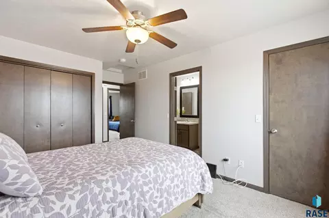 Bedroom - 9421 W Gert St, Sioux Falls, SD 57106 photo 10 of 12