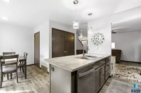 Kitchen - 9421 W Gert St, Sioux Falls, SD 57106 photo 3 of 9