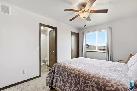 Bedroom - 9421 W Gert St, Sioux Falls, SD 57106 photo 9 of 12