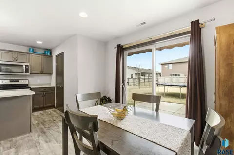 Dining - 9421 W Gert St, Sioux Falls, SD 57106 photo 1 of 4