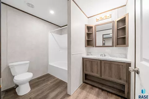 W Alpha Pl, Sioux Falls, SD 57106 photo 12