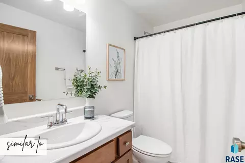 Bath - 6237 S Alki Pl, Sioux Falls, SD 57108 photo 1 of 1