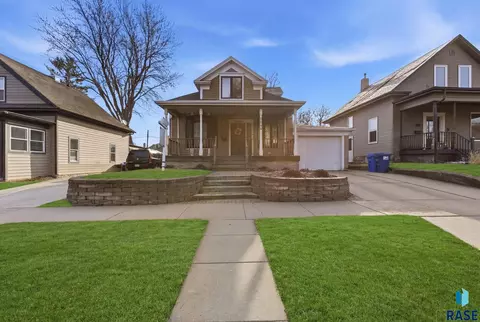 1116 S Center Ave, Sioux Falls, SD 57105