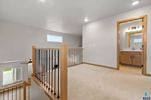 Entry Way - 3401 S Jerome Pl, Sioux Falls, SD 57106 photo 1 of 3
