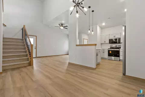 3401 S Jerome Pl, Sioux Falls, SD 57106