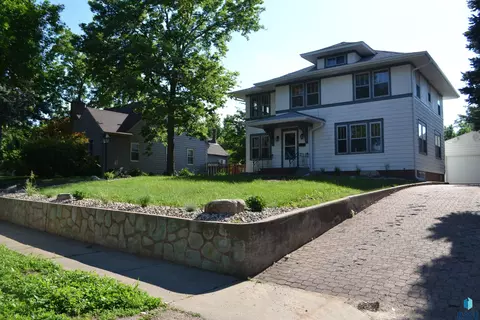 527 S Euclid Ave, Sioux Falls, SD 57104
