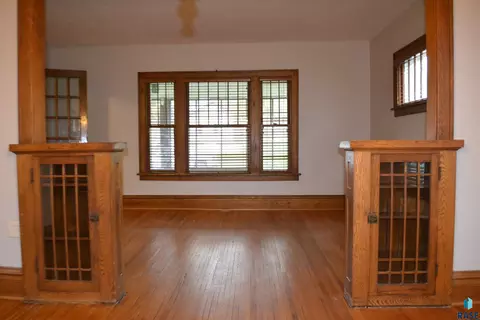 Living - 202 E 18th St, Sioux Falls, SD 57104 photo 1 of 3