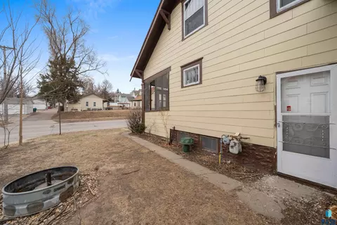 Other - 202 E 18th St, Sioux Falls, SD 57104 photo 7 of 9