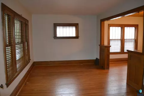Living - 202 E 18th St, Sioux Falls, SD 57104 photo 2 of 3