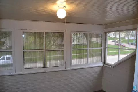 Exterior - 202 E 18th St, Sioux Falls, SD 57104 photo 2 of 3