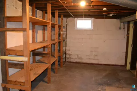 Other - 202 E 18th St, Sioux Falls, SD 57104 photo 4 of 9