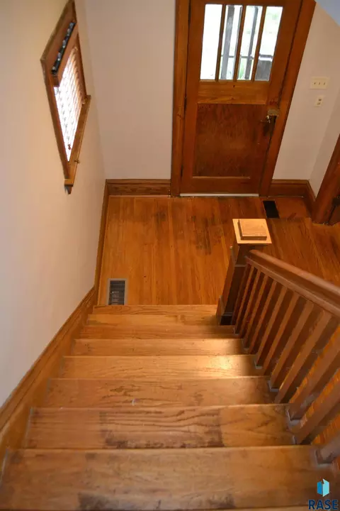 Entry Way - 202 E 18th St, Sioux Falls, SD 57104 photo 3 of 3