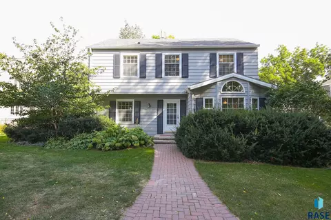 2212 S Main Ave, Sioux Falls, SD 57105