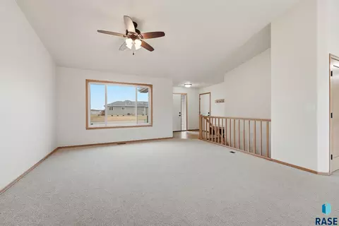 Living - 7236 E Athens Ct, Sioux Falls, SD 57110 photo 2 of 2