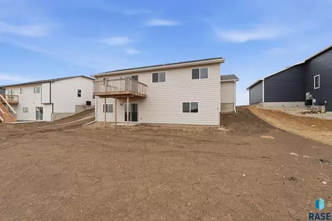 Exterior - 7236 E Athens Ct, Sioux Falls, SD 57110 photo 2 of 3