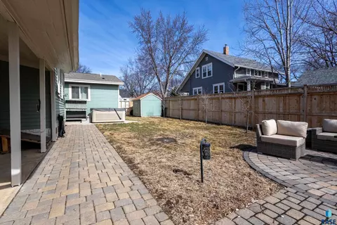 424 N Broadway St, Canton, SD 57013 photo 18