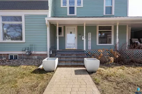 424 N Broadway St, Canton, SD 57013 photo 3